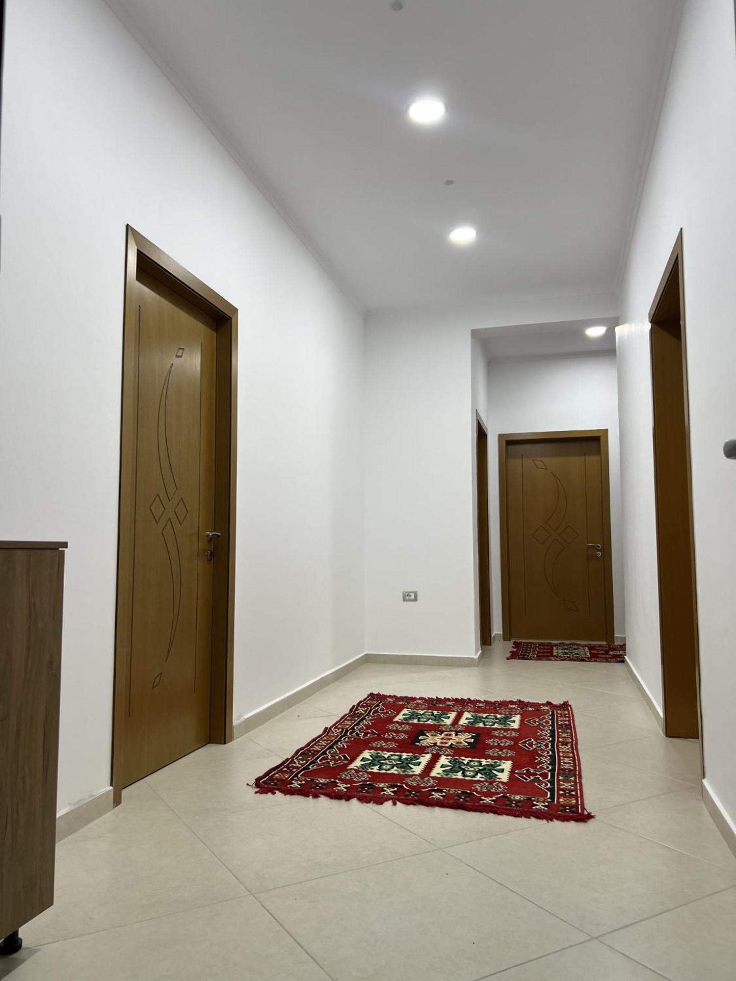 Guesthouse Osumi Berat Exterior photo